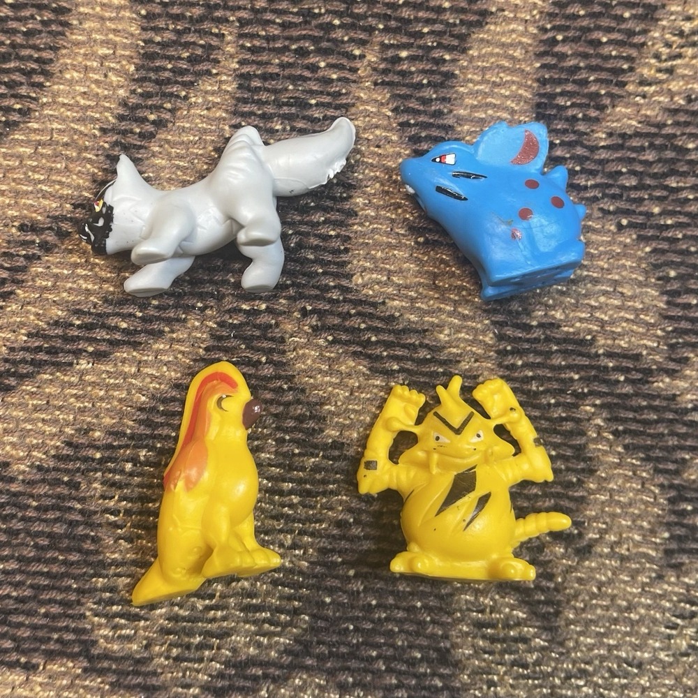 Vtg RL/W Pokemon Electabuzz Poochyena Nidoran Pidgeot 1" Mini Figures Lot Of 4